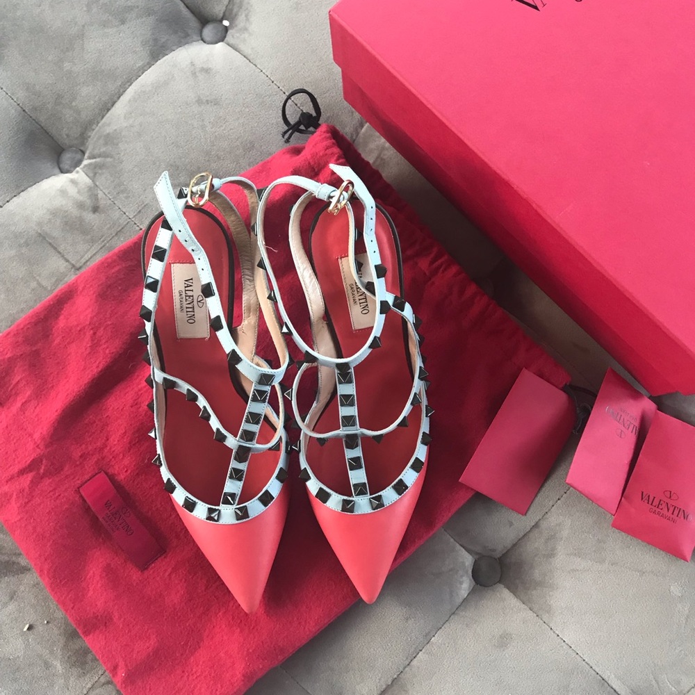 🚫SOLD🚫Valentino Rockstud Tricolor Leather Pumps - Picture 1 of 8